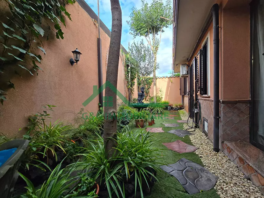 Immagine 39 di Casa semindipendente in vendita  in Via Stazzone a Catania