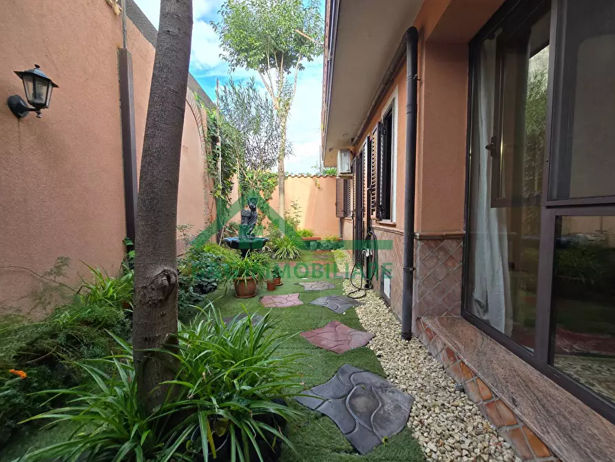 Immagine 43 di Casa semindipendente in vendita  in Via Stazzone a Catania