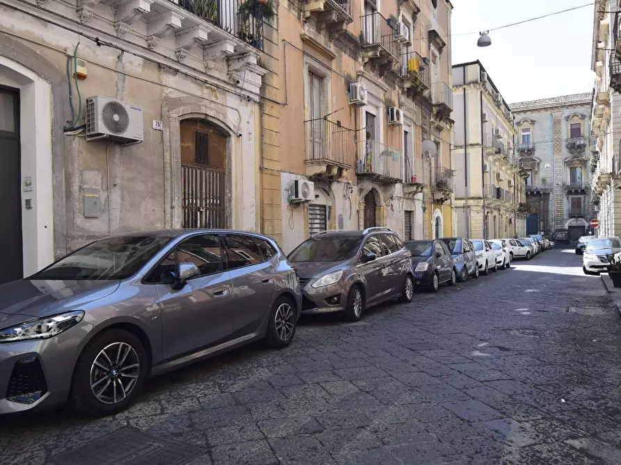 Immagine 42 di Appartamento in vendita  in Via Politi a Catania