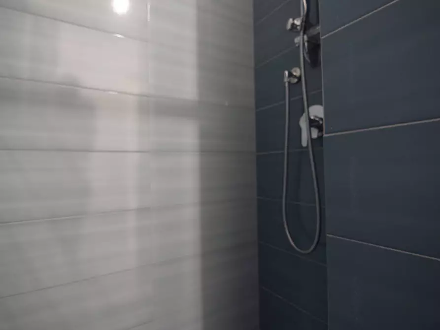 Immagine 27 di Appartamento in vendita  in Via Politi a Catania