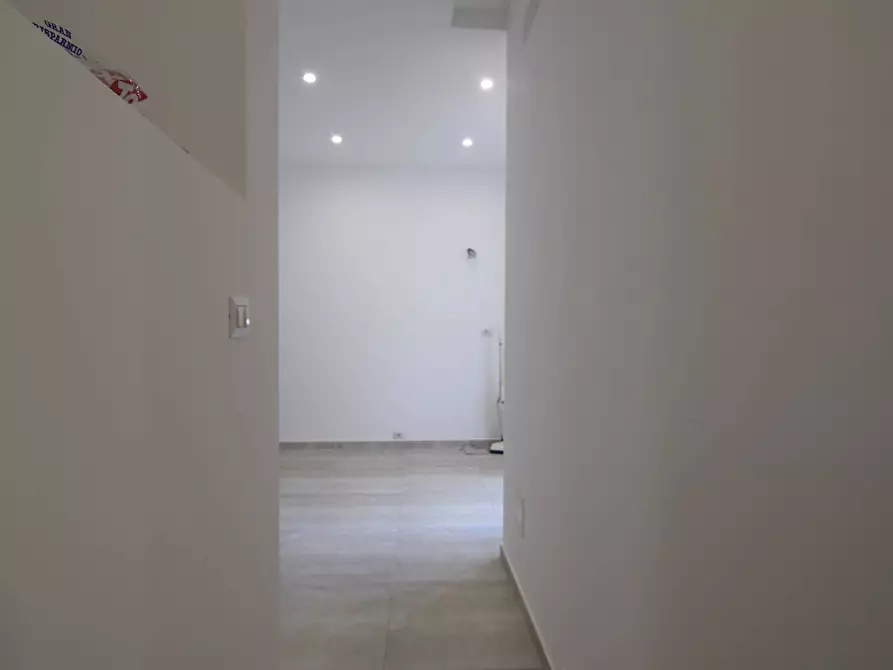 Immagine 12 di Appartamento in vendita  in Via Politi a Catania