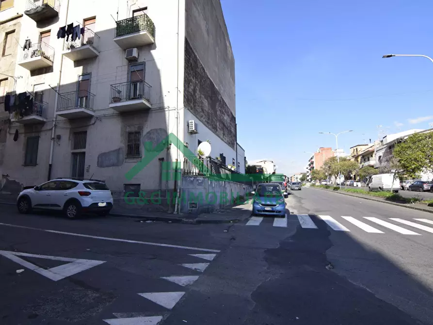 Immagine 42 di Appartamento in vendita  in Via Santa Maria Della Catena a Catania