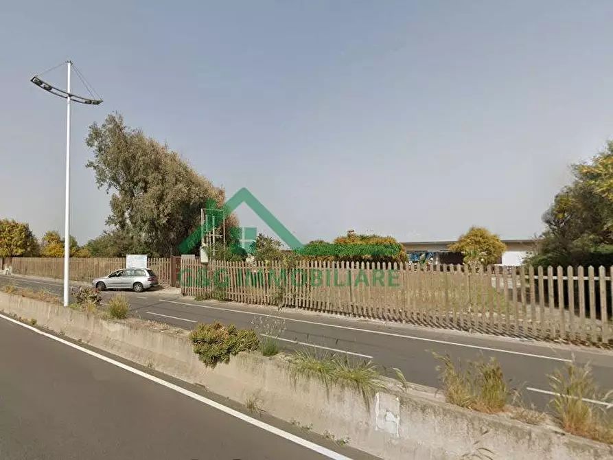 Immagine 15 di Attività commerciale in vendita  in Viale Kennedy Presidente a Catania