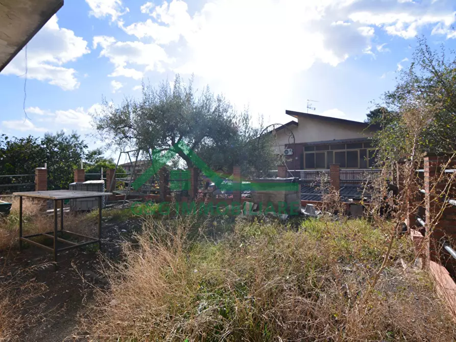 Immagine 17 di Villa in vendita  in Via Milano a Mascalucia