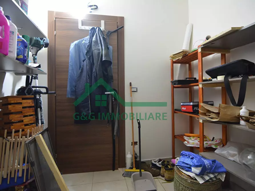 Immagine 27 di Villa in vendita  in Via Milano a Mascalucia