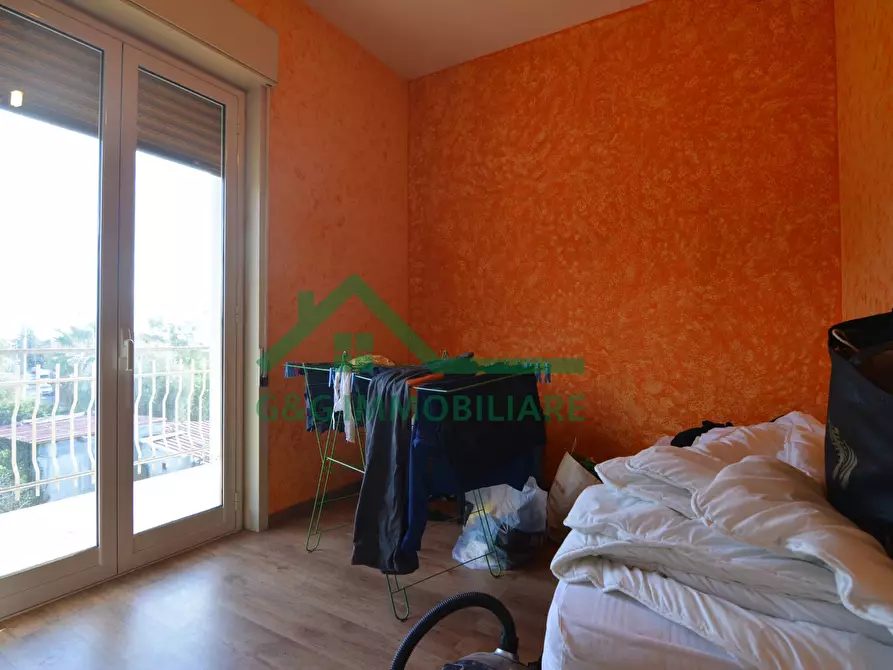 Immagine 37 di Villa in vendita  in Via Milano a Mascalucia