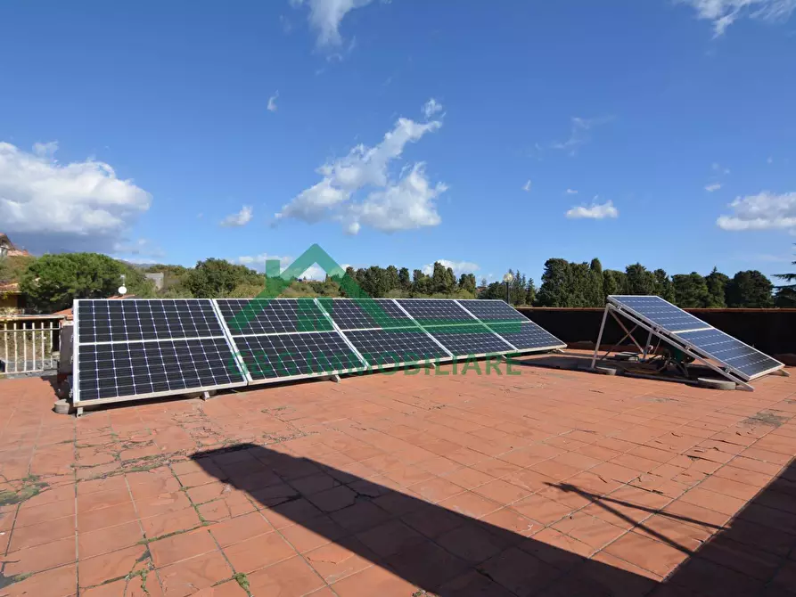 Immagine 74 di Villa in vendita  in Via Milano a Mascalucia