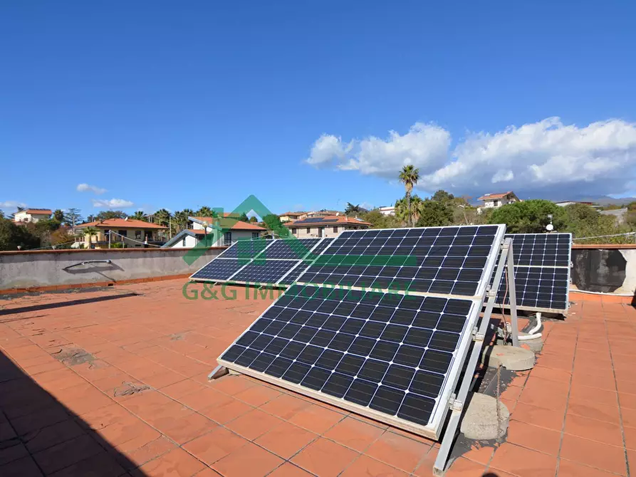 Immagine 75 di Villa in vendita  in Via Milano a Mascalucia