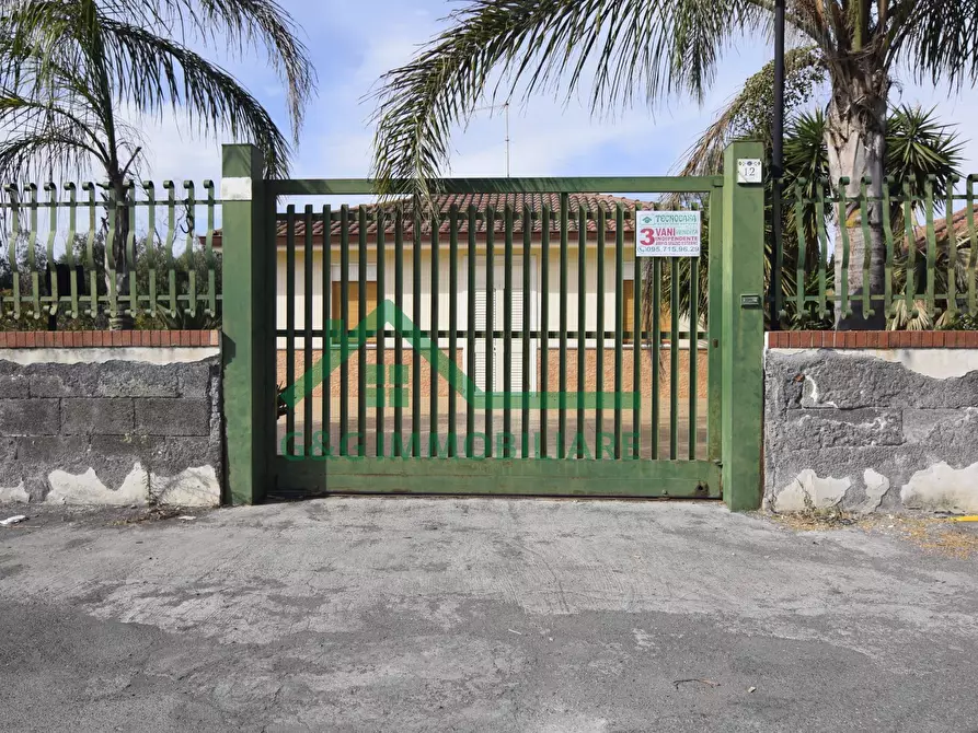 Immagine 39 di Casa indipendente in vendita  in Via Celidonia a Catania