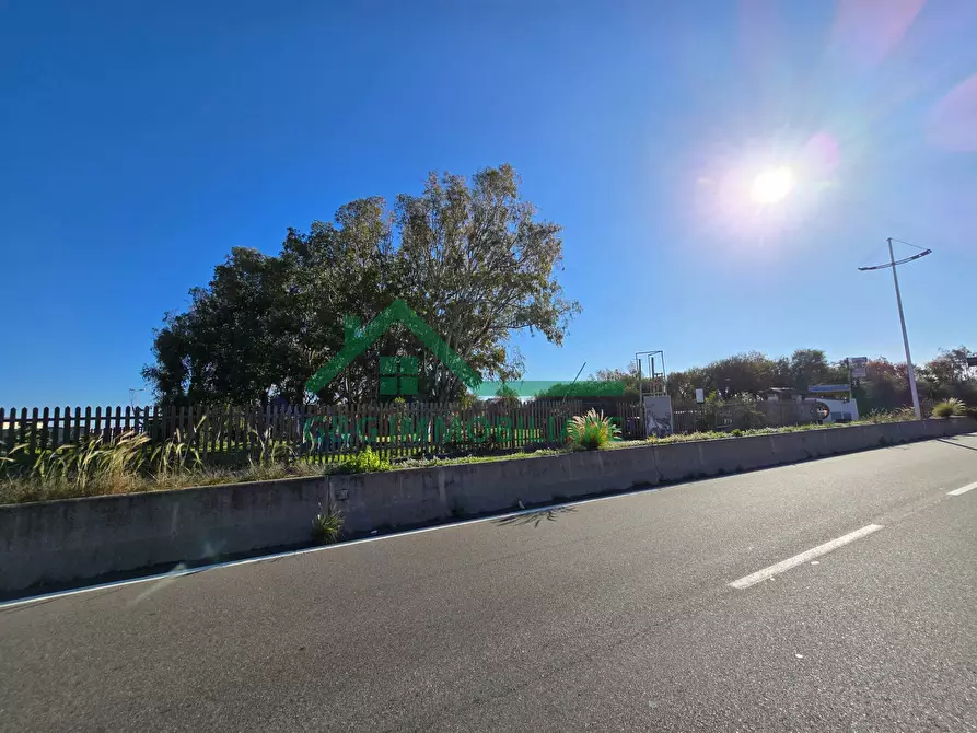 Immagine 12 di Attività commerciale in vendita  in Viale Kennedy Presidente a Catania