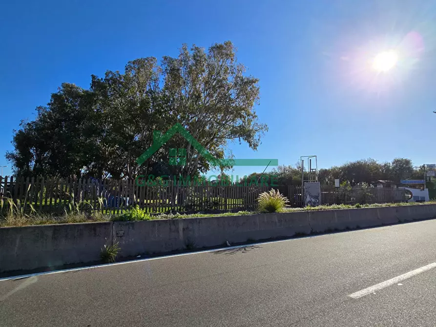 Immagine 13 di Attività commerciale in vendita  in Viale Kennedy Presidente a Catania