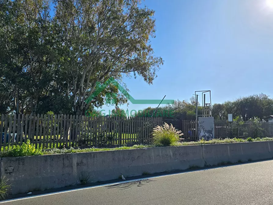 Immagine 14 di Attività commerciale in vendita  in Viale Kennedy Presidente a Catania