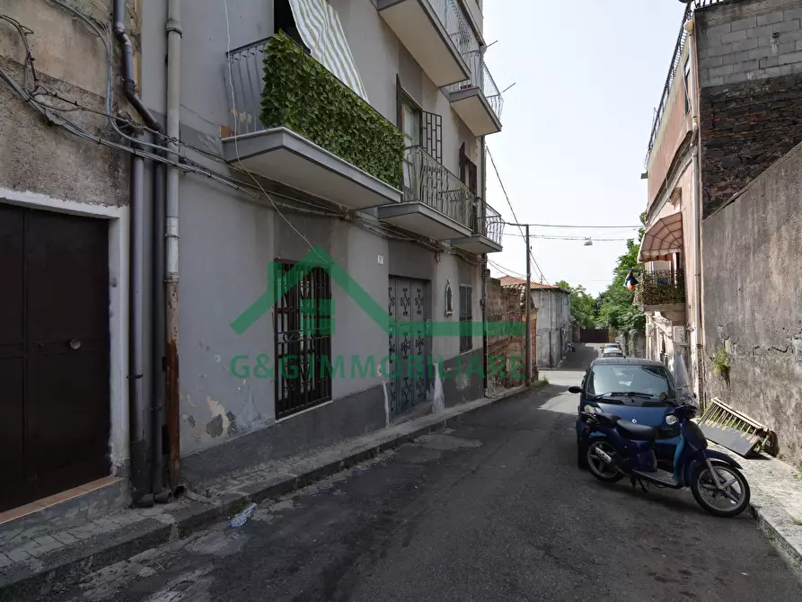 Immagine 2 di Appartamento in vendita  in Via Passarello a Catania