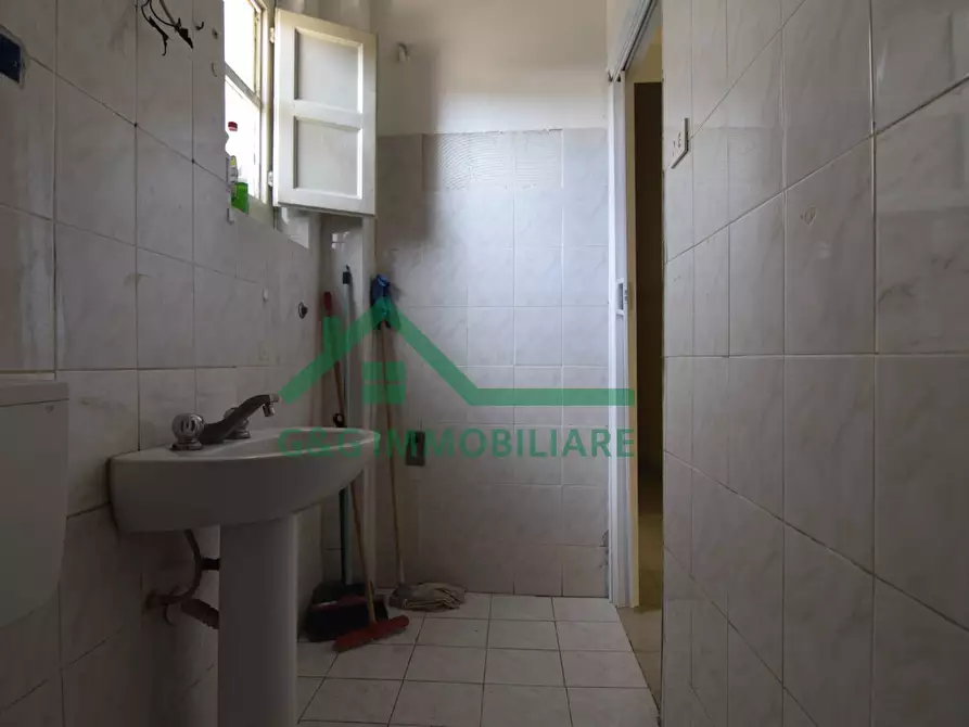 Immagine 21 di Appartamento in vendita  in Via Passarello a Catania