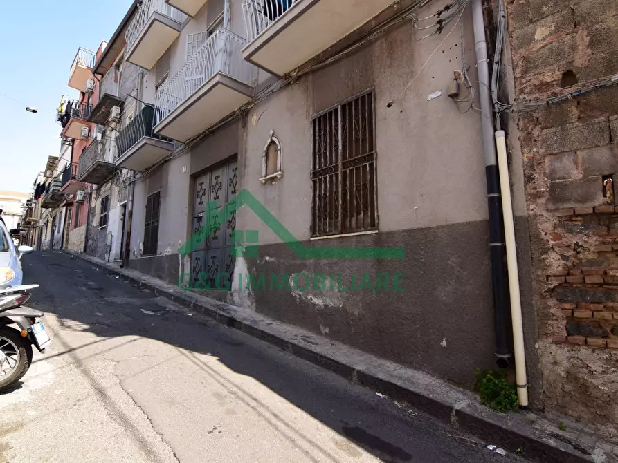Immagine 32 di Appartamento in vendita  in Via Passarello a Catania