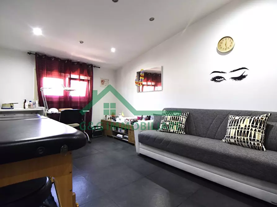 Immagine 9 di Appartamento in vendita  in Via Pietro Maroncelli a Catania