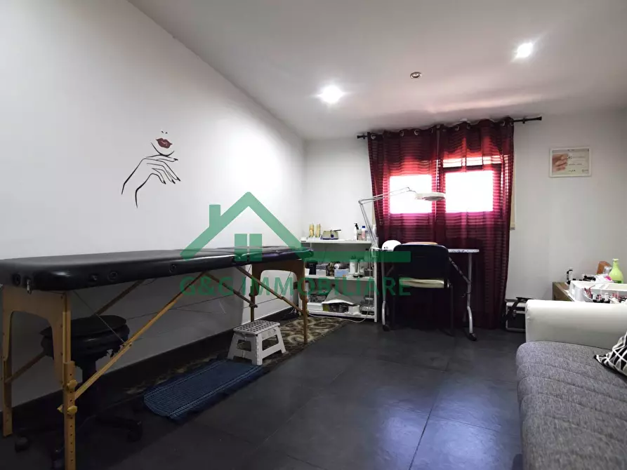 Immagine 14 di Appartamento in vendita  in Via Pietro Maroncelli a Catania