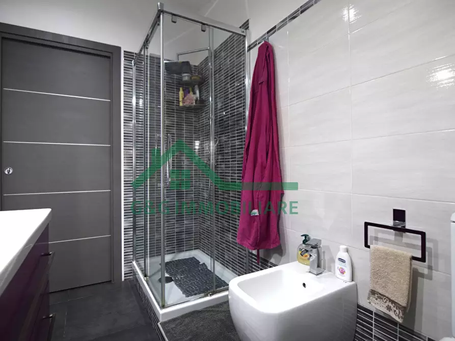 Immagine 36 di Appartamento in vendita  in Via Pietro Maroncelli a Catania