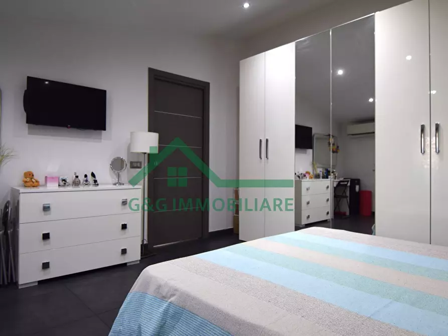 Immagine 26 di Appartamento in vendita  in Via Pietro Maroncelli a Catania