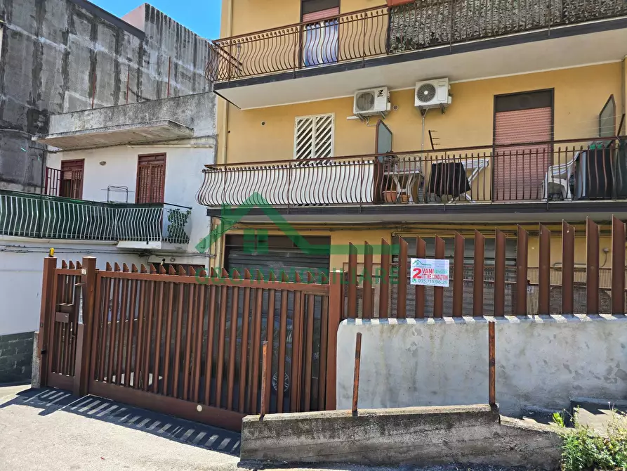 Immagine 41 di Appartamento in vendita  in Via Pietro Maroncelli a Catania
