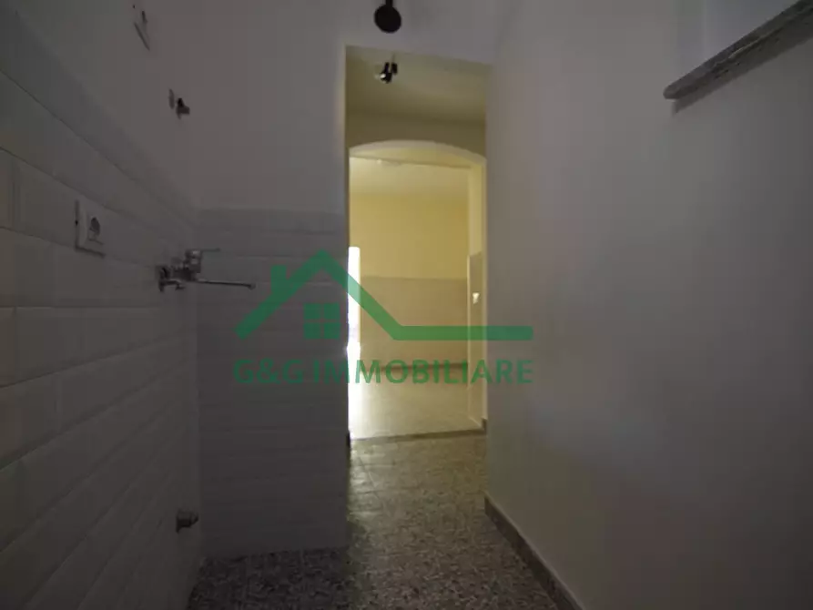 Immagine 16 di Casa indipendente in affitto  in Via Toledo a Catania