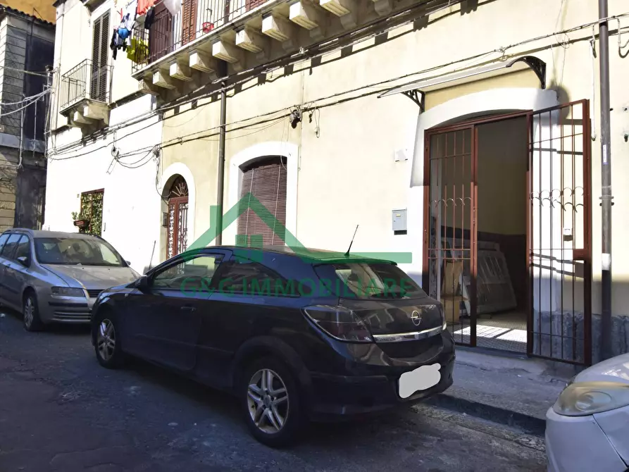 Immagine 4 di Casa indipendente in affitto  in Via Toledo a Catania