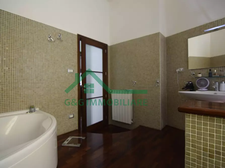 Immagine 36 di Appartamento in vendita  in Via Alessandro Manzoni a Catania