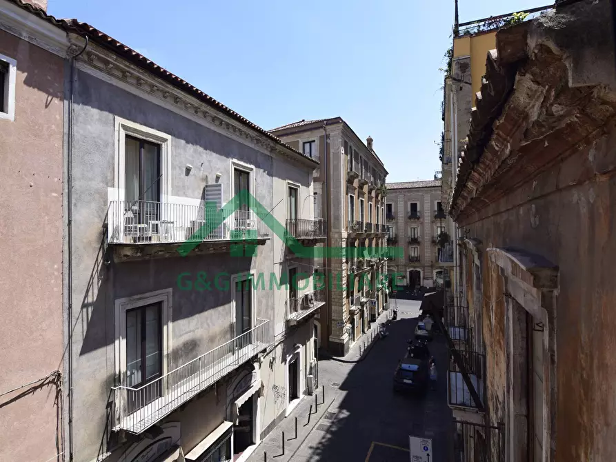 Immagine 50 di Appartamento in vendita  in Via Alessandro Manzoni a Catania