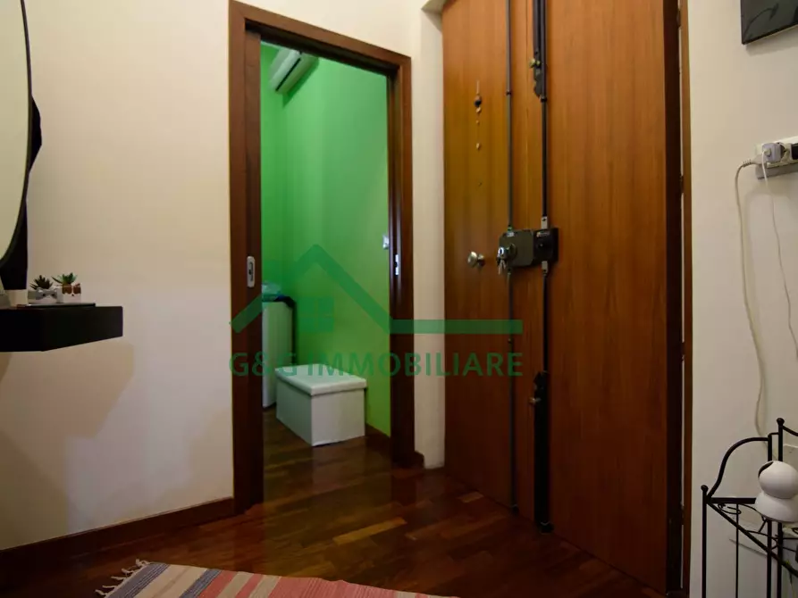 Immagine 18 di Appartamento in vendita  in Via Alessandro Manzoni a Catania