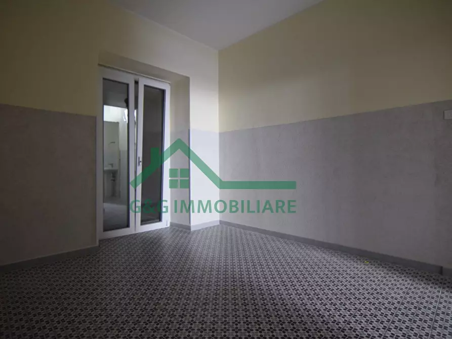 Immagine 11 di Casa indipendente in affitto  in Via Toledo a Catania