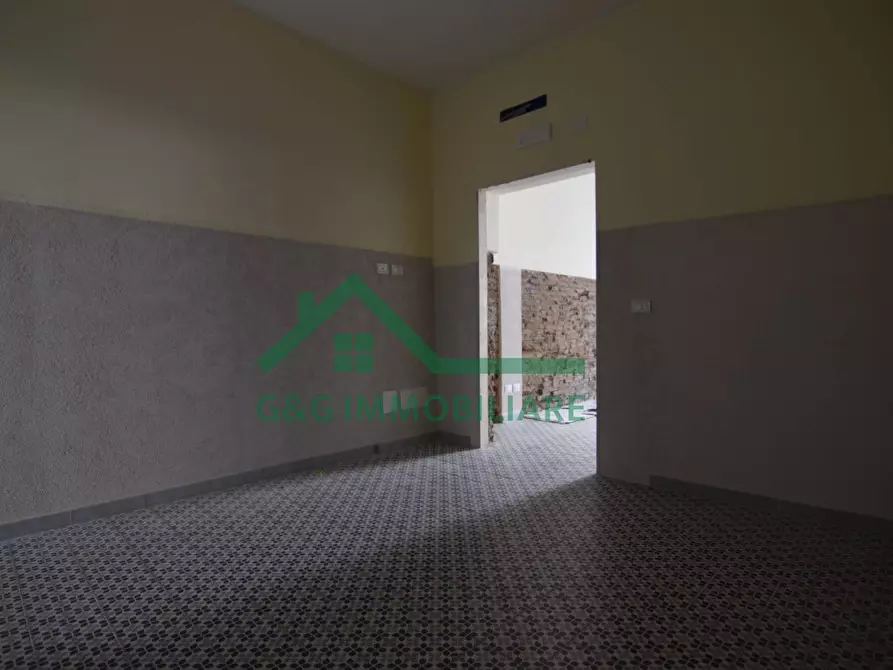 Immagine 12 di Casa indipendente in affitto  in Via Toledo a Catania