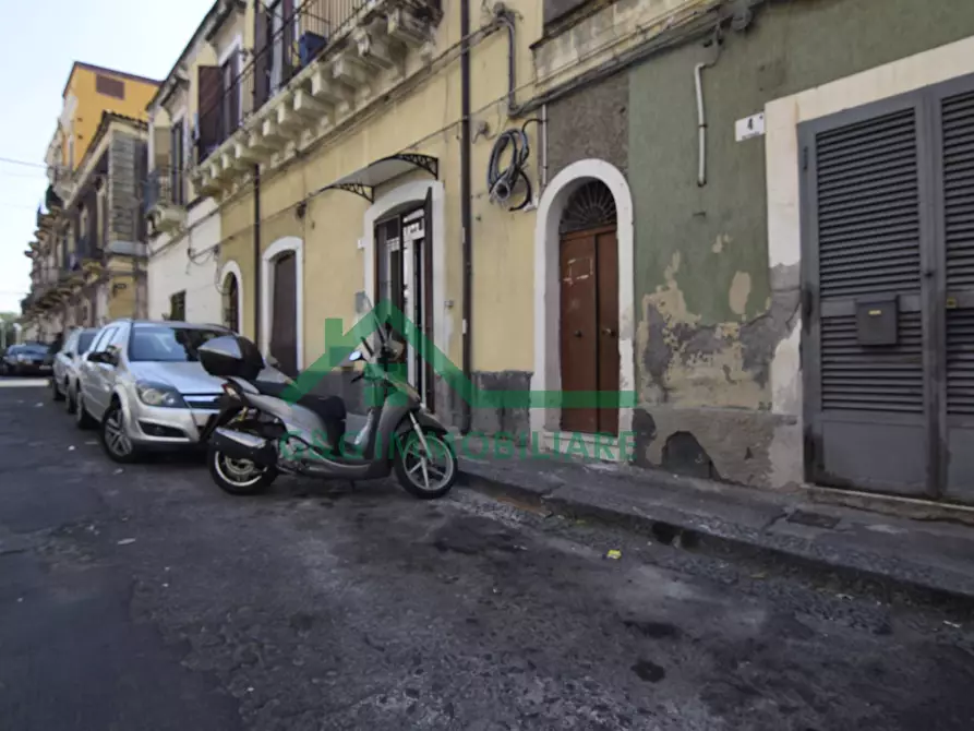 Immagine 2 di Casa indipendente in affitto  in Via Toledo a Catania