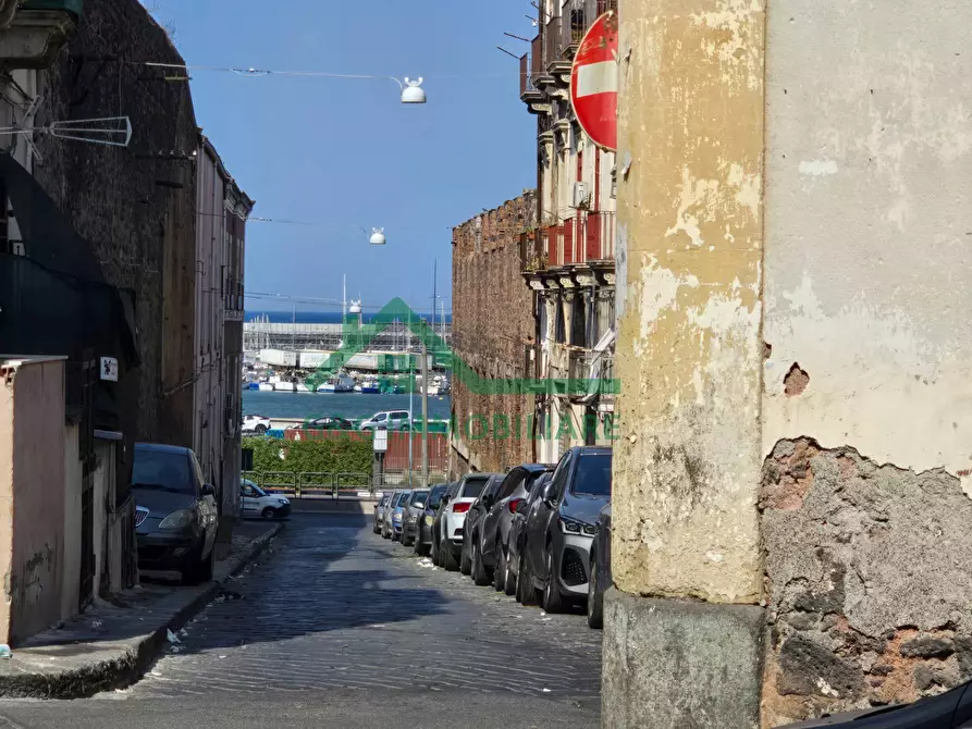 Immagine 3 di Casa indipendente in affitto  in Via Toledo a Catania