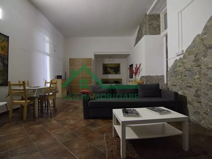 Immagine 4 di Loft/Open space in vendita  in Via Vittorio Emanuele II a Catania