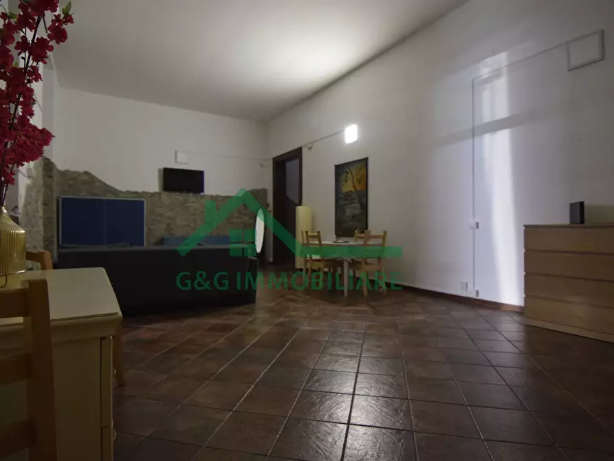 Immagine 10 di Loft/Open space in vendita  in Via Vittorio Emanuele II a Catania