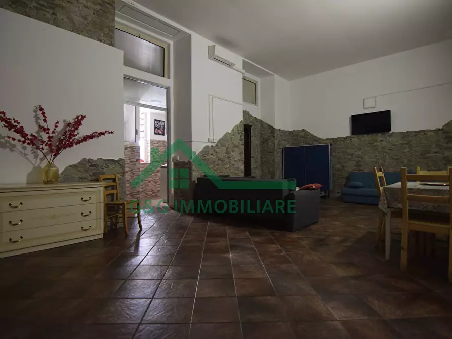 Immagine 11 di Loft/Open space in vendita  in Via Vittorio Emanuele II a Catania