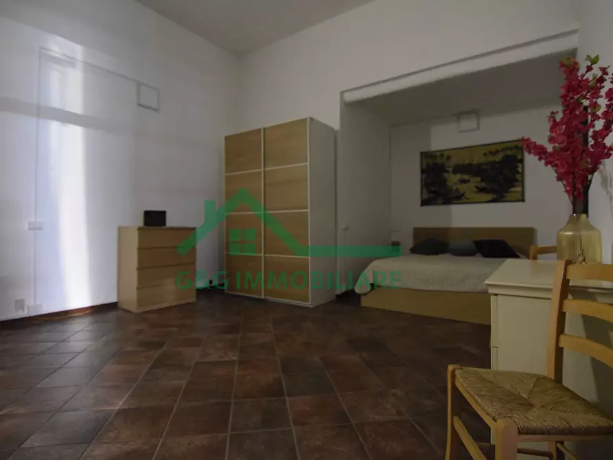 Immagine 12 di Loft/Open space in vendita  in Via Vittorio Emanuele II a Catania