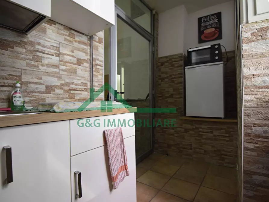 Immagine 20 di Loft/Open space in vendita  in Via Vittorio Emanuele II a Catania