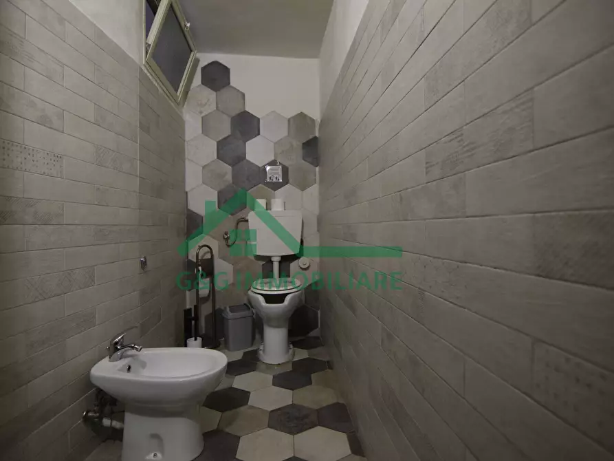 Immagine 32 di Loft/Open space in vendita  in Via Vittorio Emanuele II a Catania