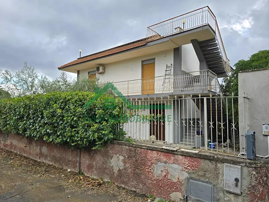 Immagine 81 di Villa in vendita  in Via Milano a Mascalucia