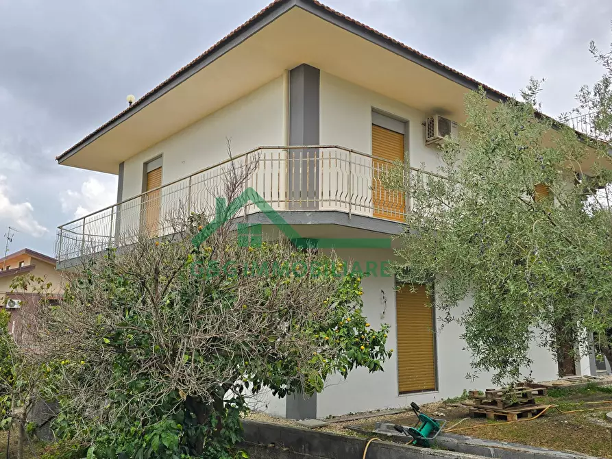 Immagine 11 di Villa in vendita  in Via Milano a Mascalucia