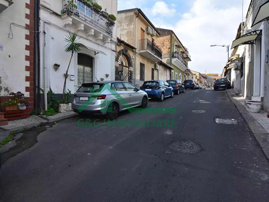 Immagine 3 di Casa indipendente in vendita  in Via Teatro Greco a Catania