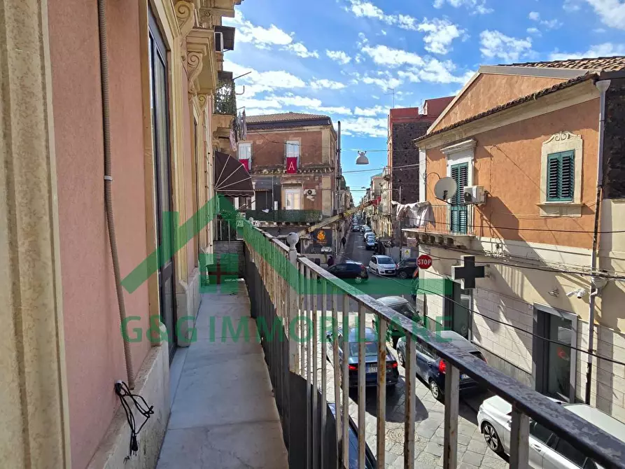 Immagine 24 di Appartamento in vendita  in Via Santa Maria Dell'aiuto a Catania