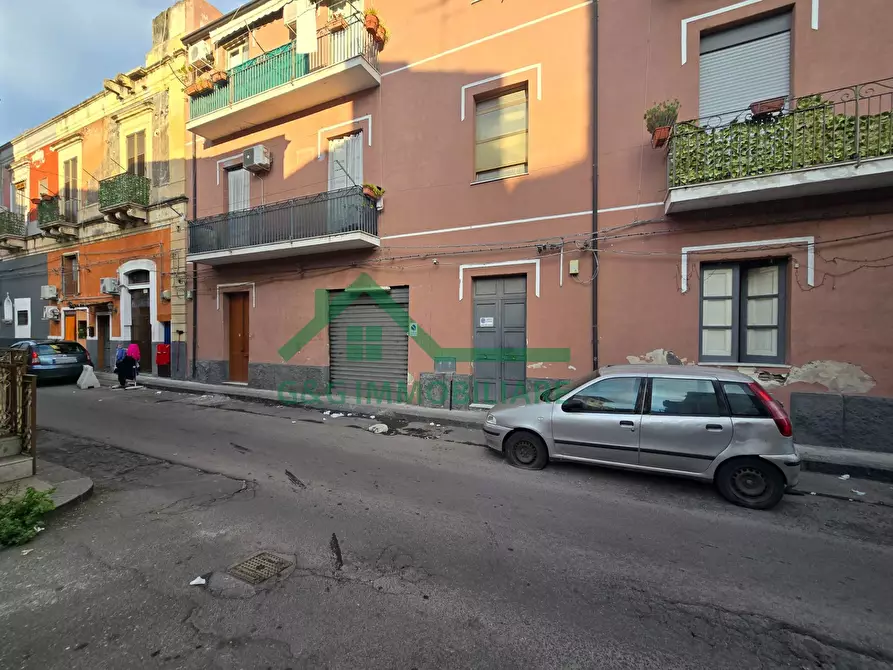 Immagine 30 di Appartamento in vendita  in Via Cordai a Catania