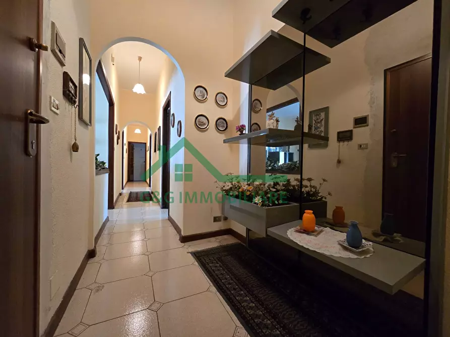 Immagine 4 di Appartamento in vendita  in Via Giuseppe Garibaldi a Catania