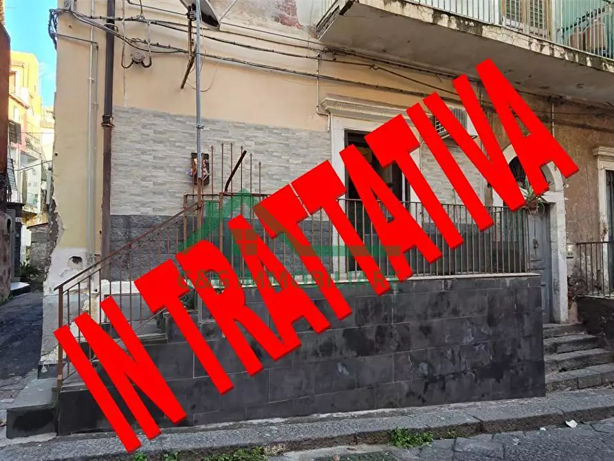 Immagine 1 di Casa indipendente in vendita  in Via Carlo Ardizzone a Catania