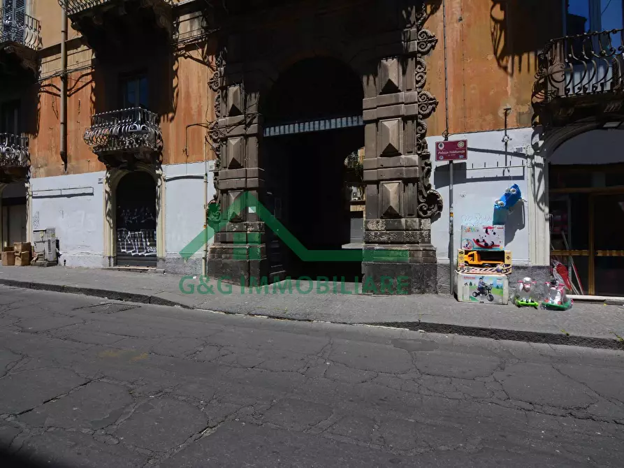 Immagine 1 di Appartamento in vendita  in Via Vittorio Emanuele II a Catania