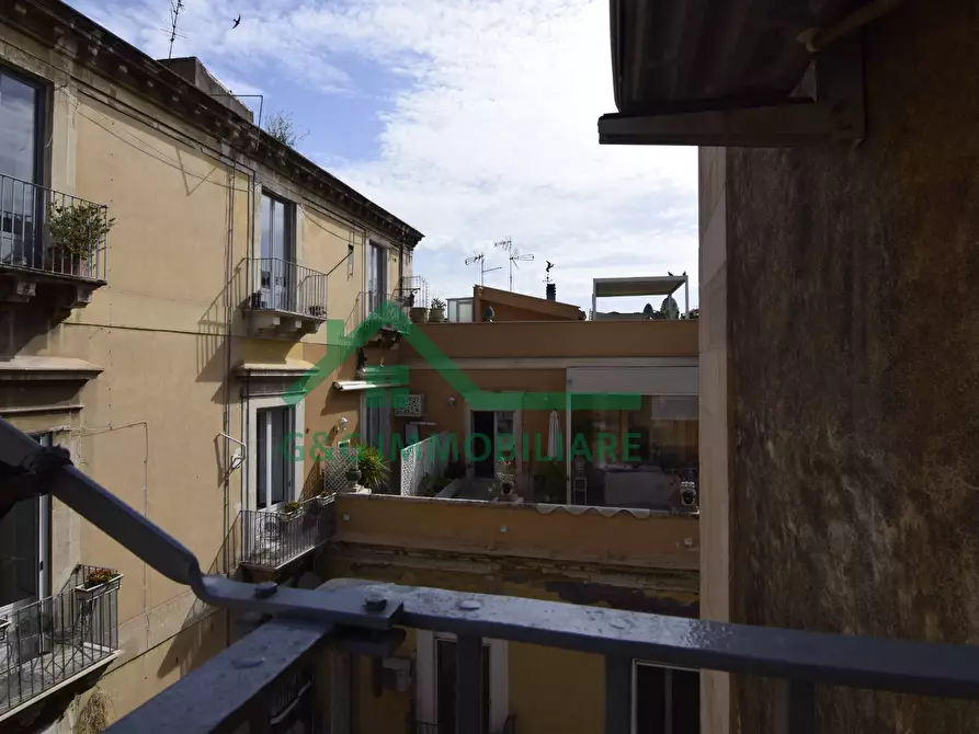 Immagine 10 di Appartamento in vendita  in Via Vittorio Emanuele II a Catania