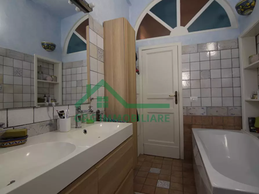 Immagine 42 di Appartamento in vendita  in Via Vittorio Emanuele II a Catania