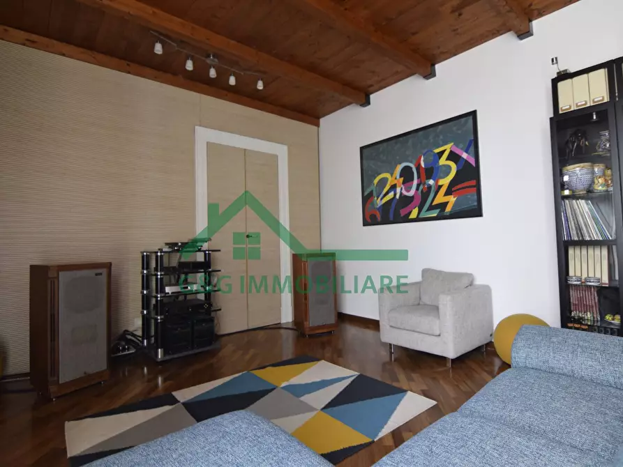Immagine 39 di Appartamento in vendita  in Via Vittorio Emanuele II a Catania